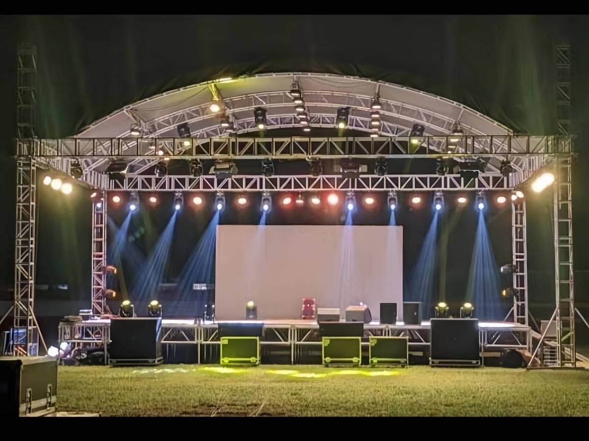 45ft x 45ft quick setup arc roof