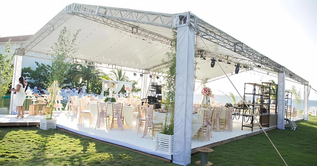 Custom Wedding Stage Designs for 2022 | InfiTruss Wedding Trusses